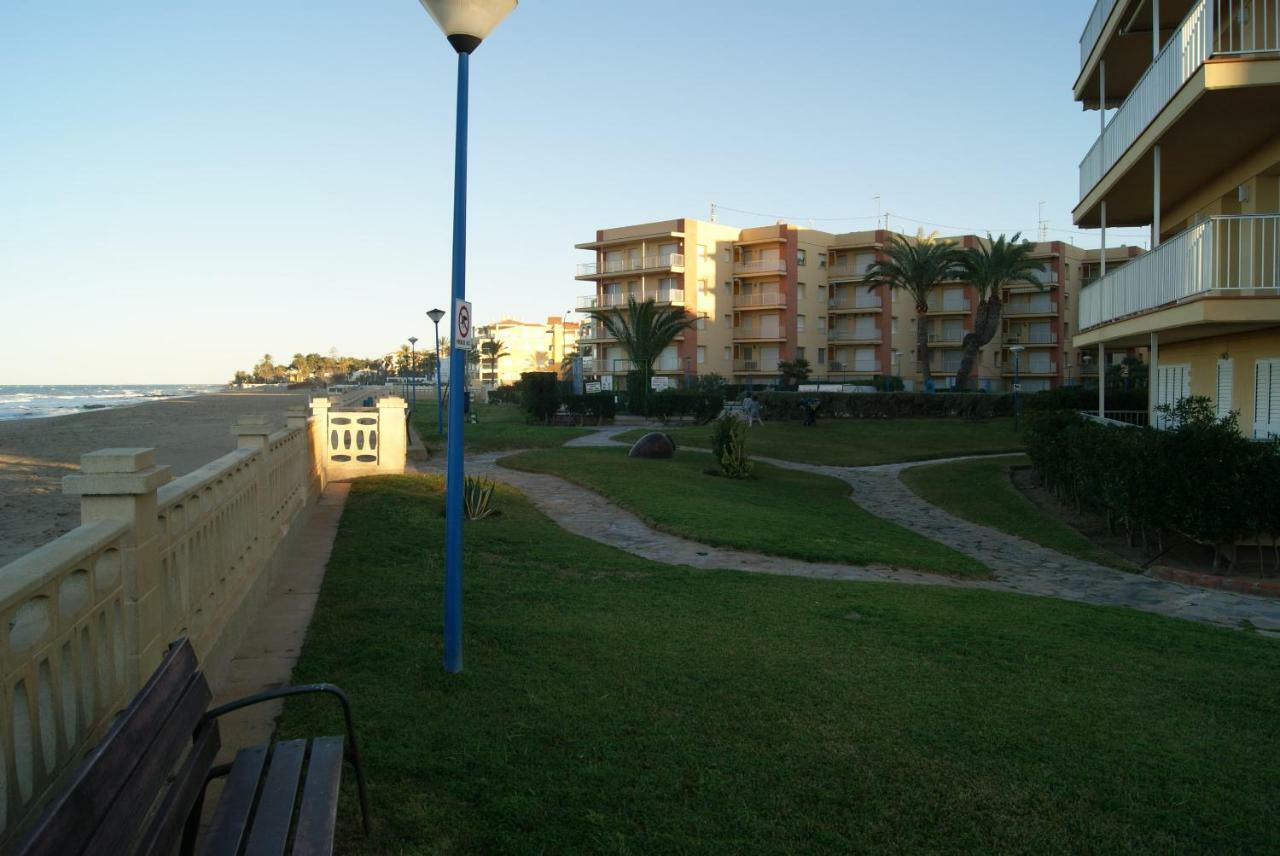 Apartamento primera línea de mar Dénia Exterior foto